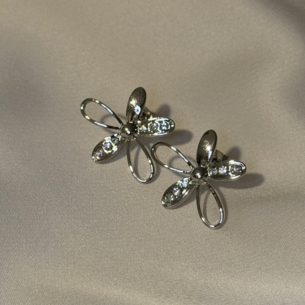 Pendientes Loreanny Flor | Chapado Oro 18K Acero Inoxidable