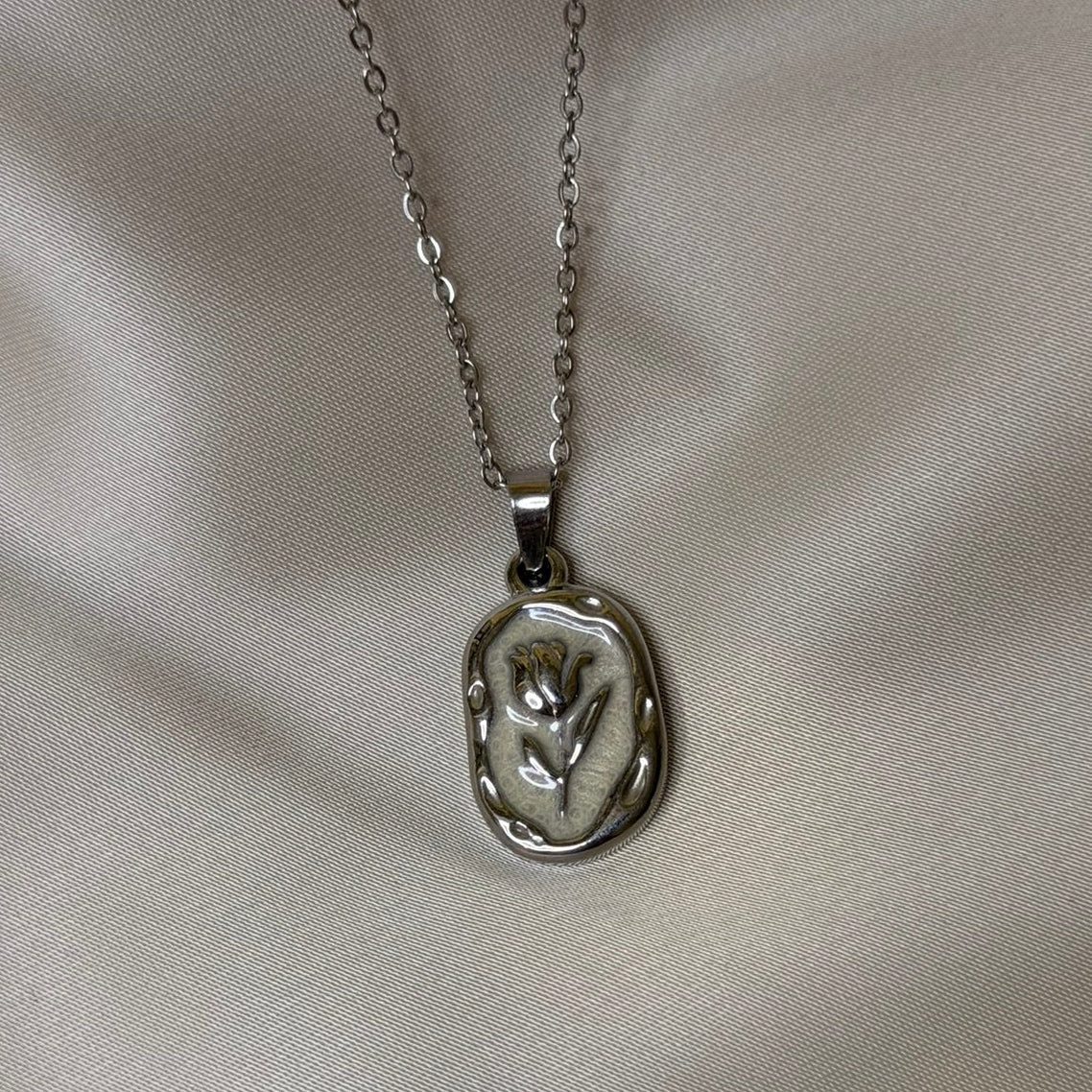 Collar Rosa