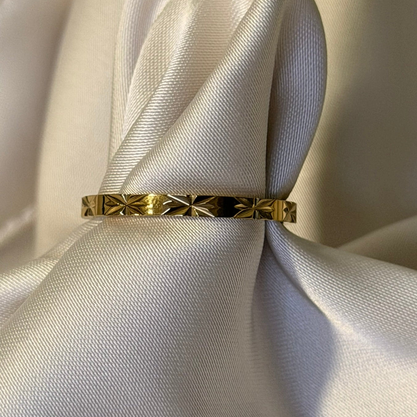 Anillo Fino Estrella